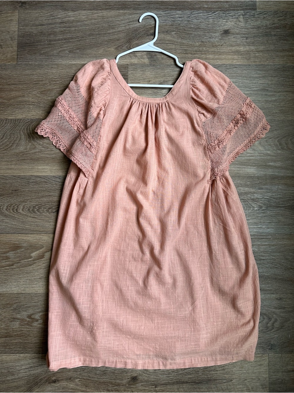Old Navy Flutter-Sleeve Tie-Back Mini Swing Dress Pink Crochet Lace Size Small